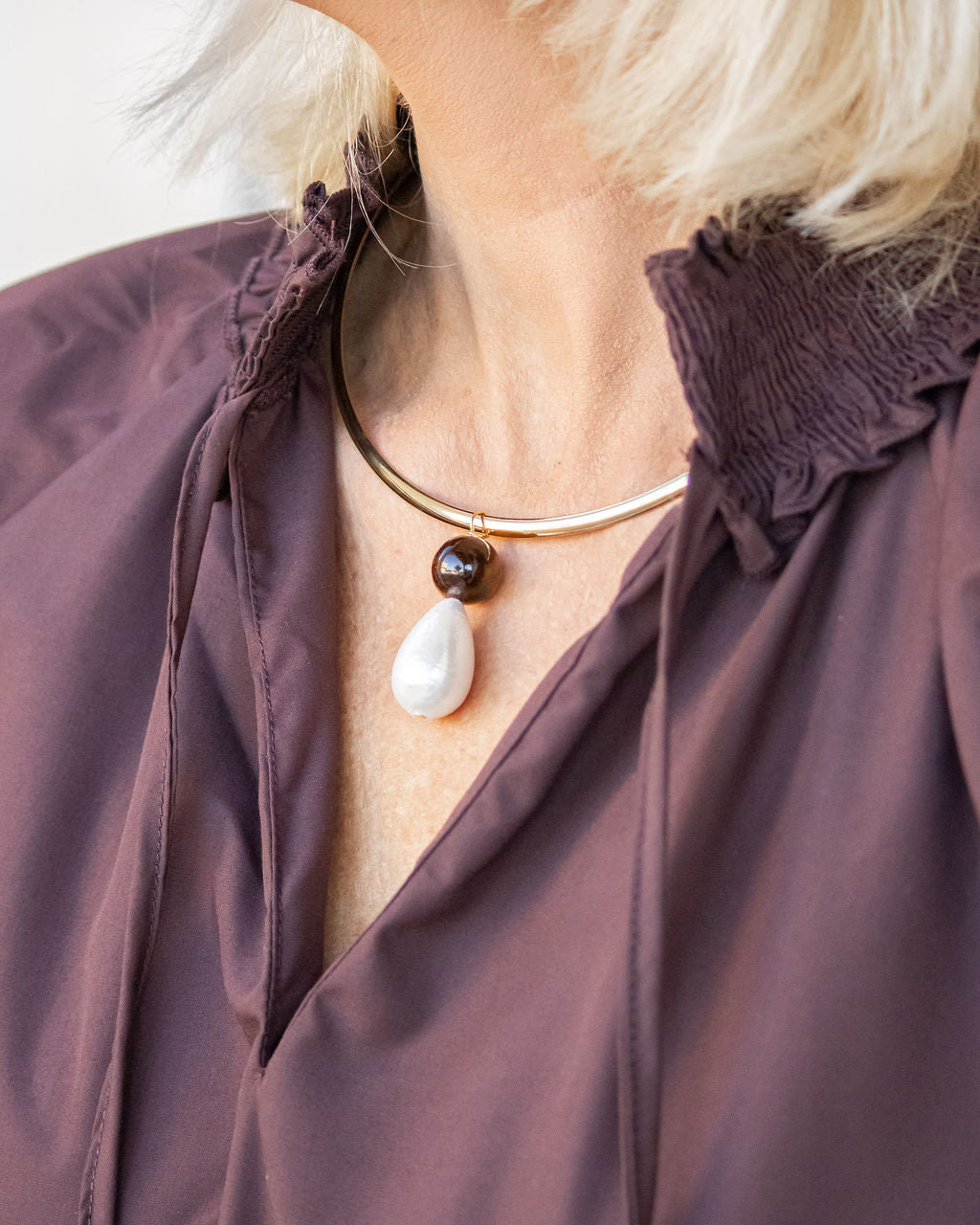 Mighty Gemstones Wire Necklace-Pearl