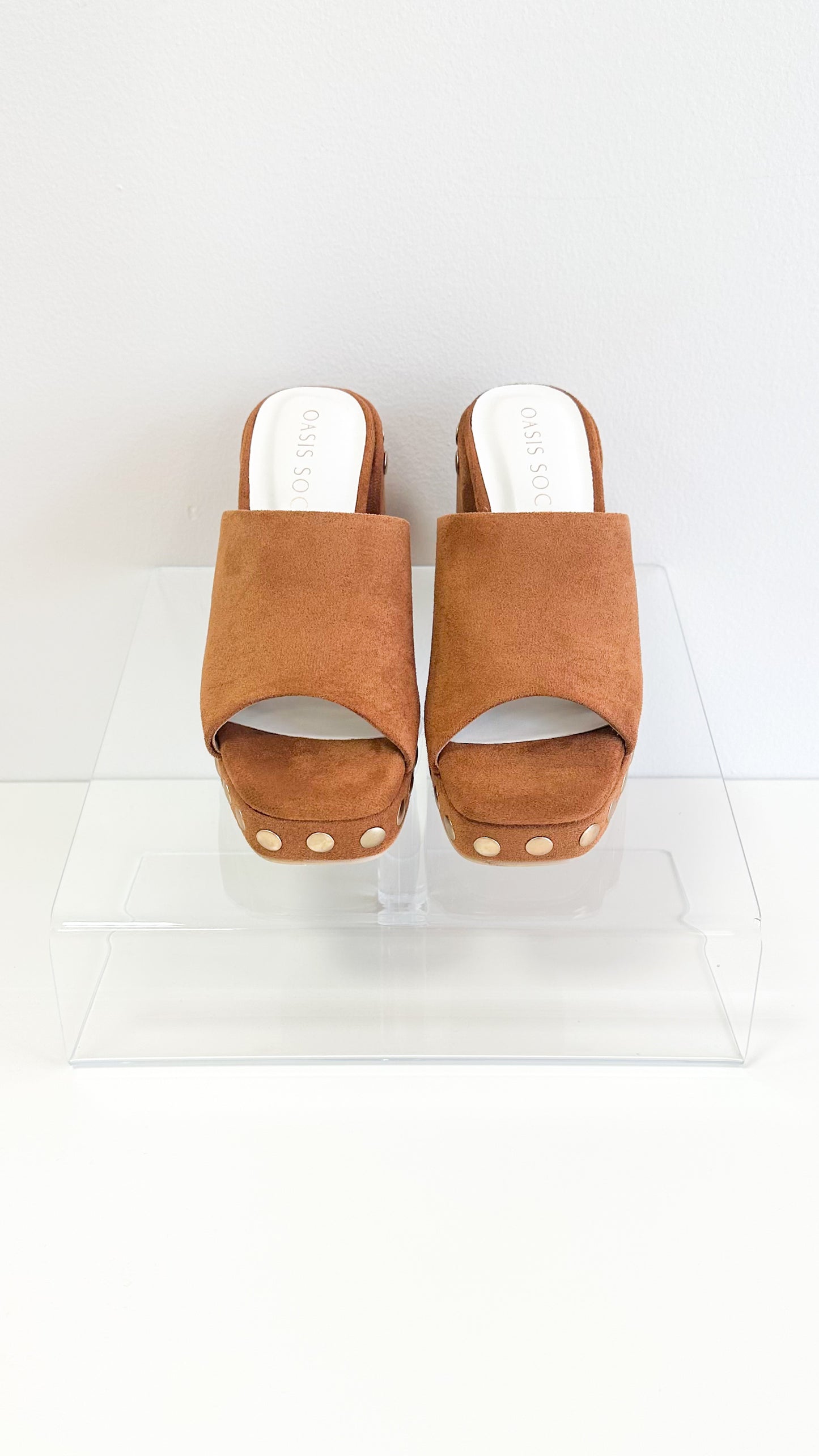 Leona Studded Platform Heel-Caramel