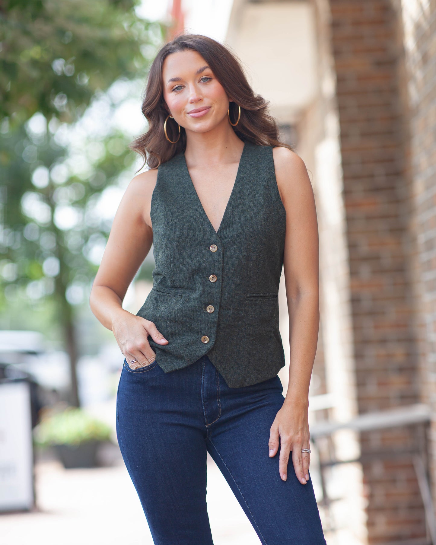 Alena Vest-Chive