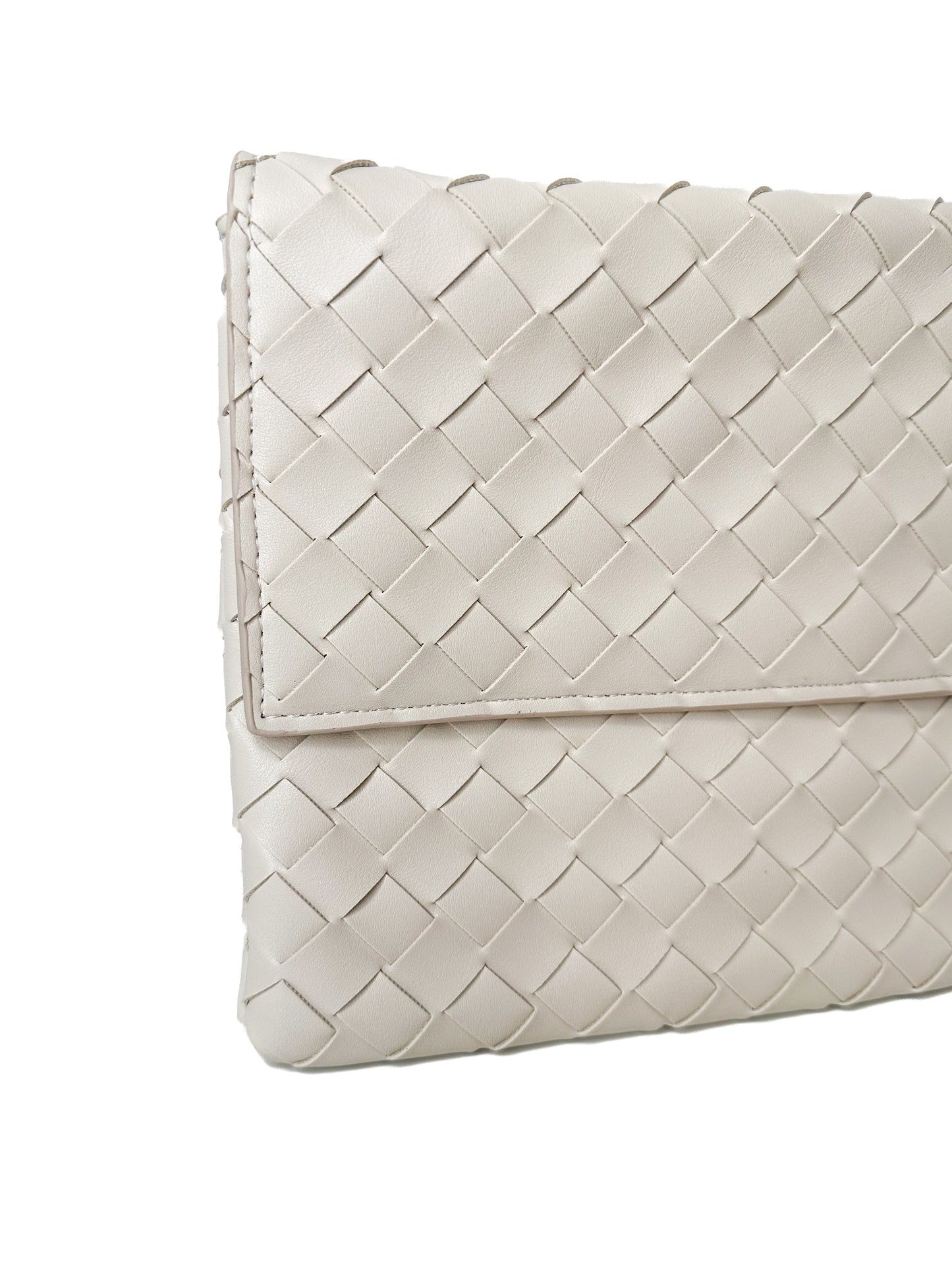 Ivy Woven Clutch-Oatmilk