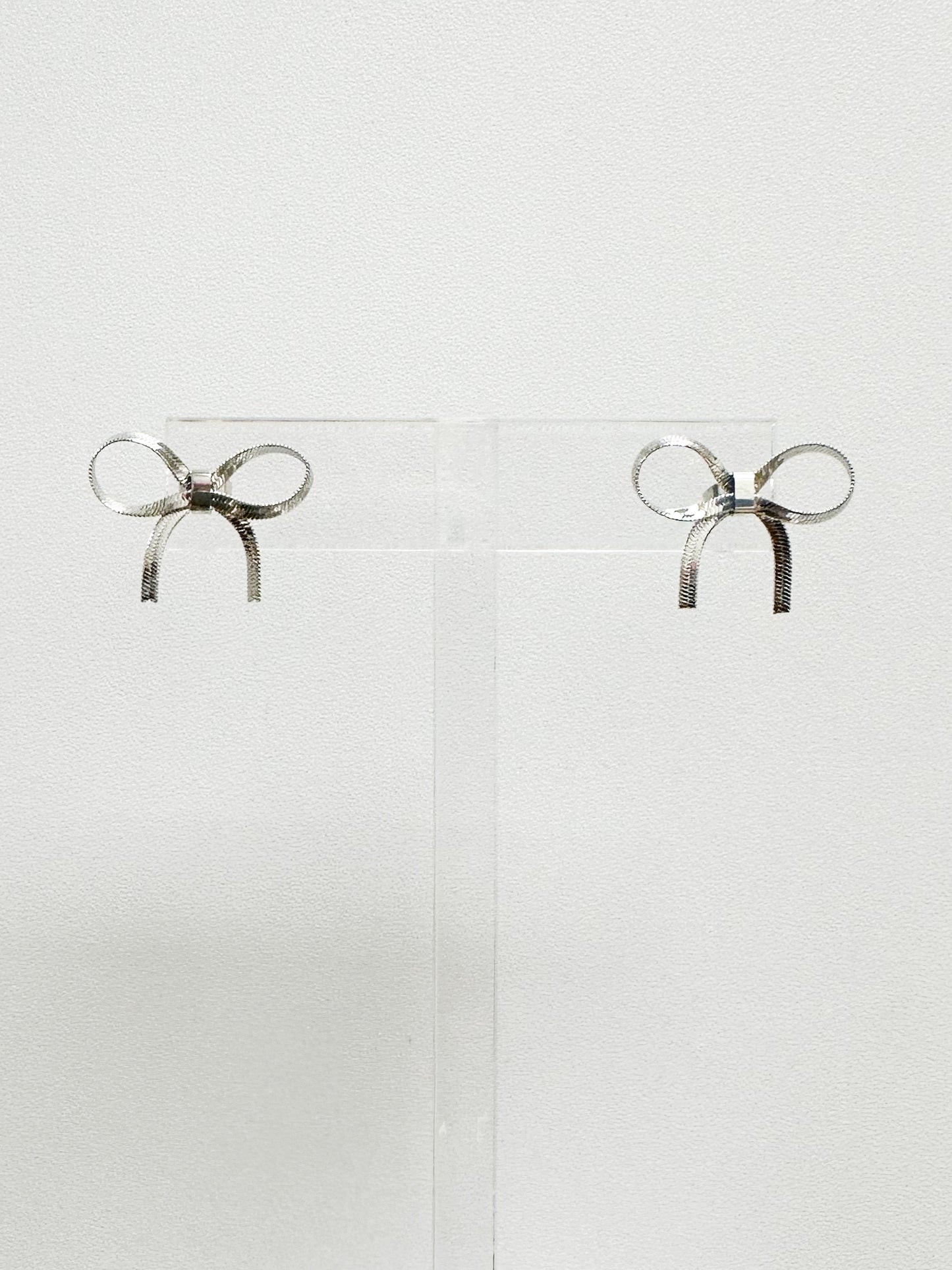 Bracha Bow Earrings-Silver