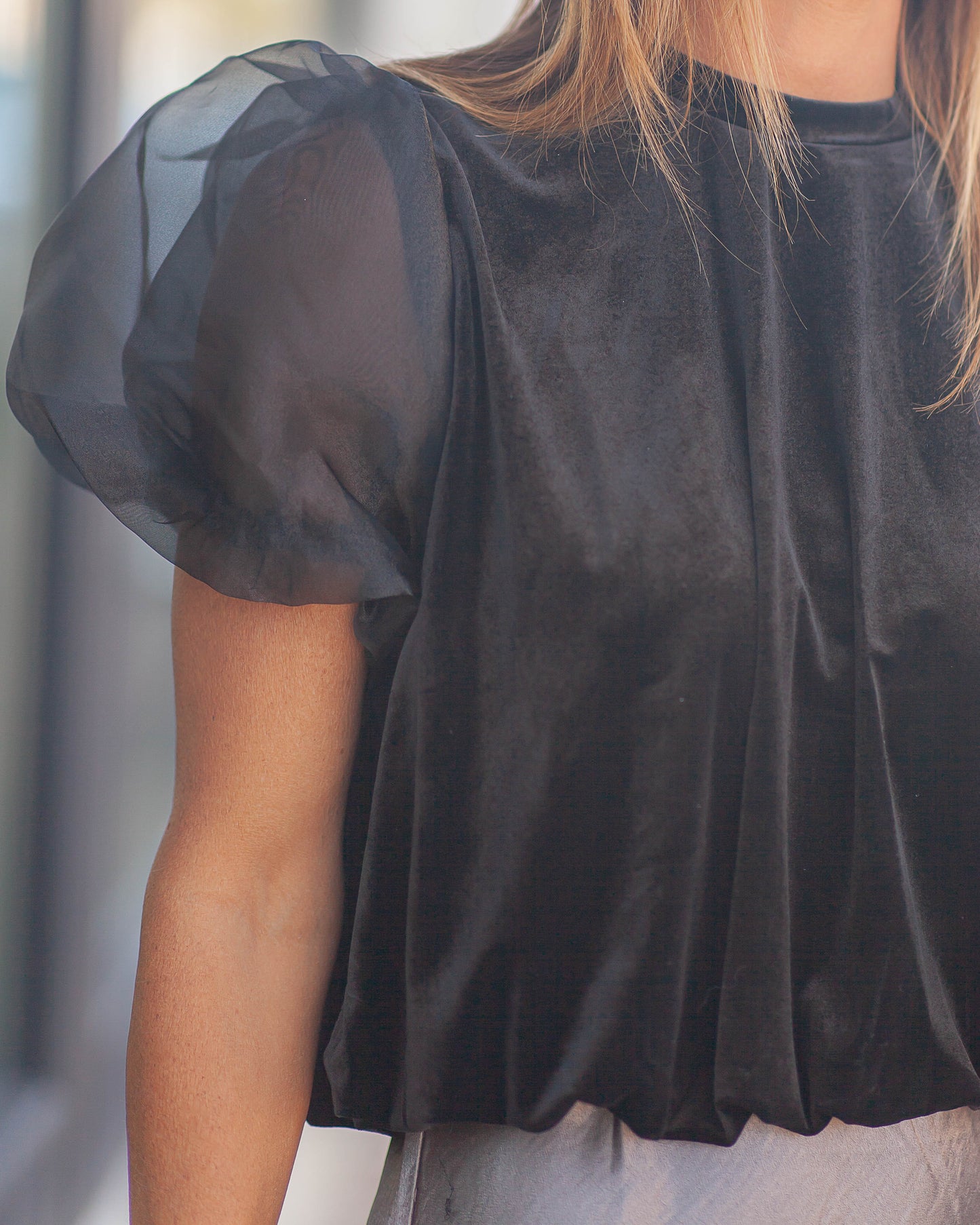 Saige Puff Sleeve Velvet Blouse-Black