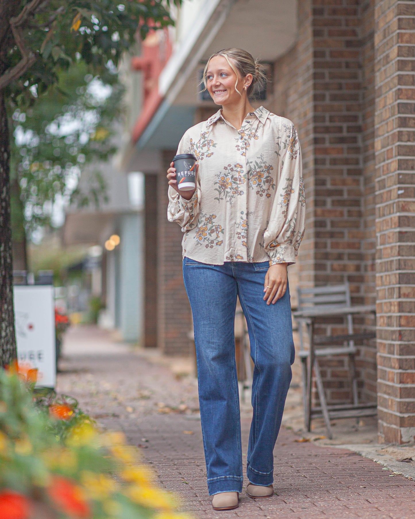 Ellie Floral Top-Ecru