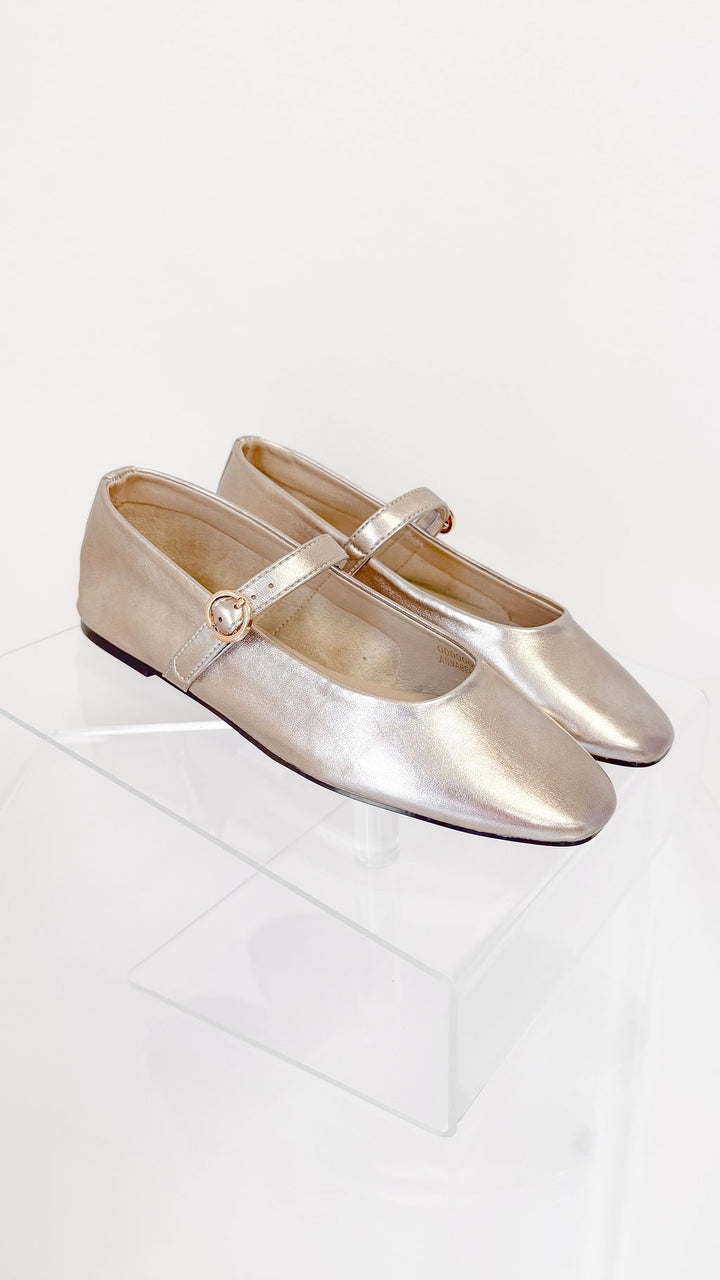 Annabelle Flat-Gold