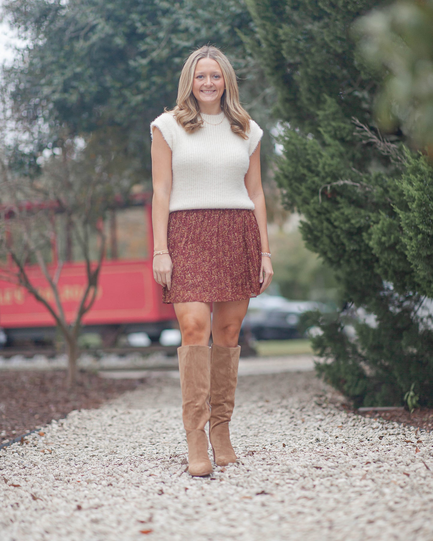 Candlelight Pleated Mini Skirt-Burgundy