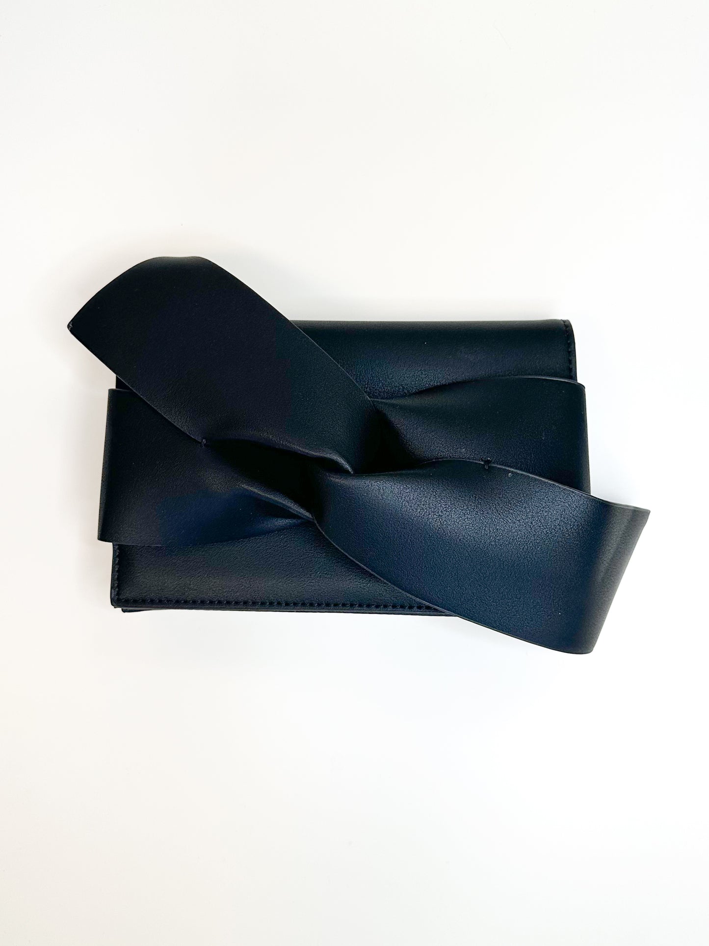 Bow Hand Clutch-Black