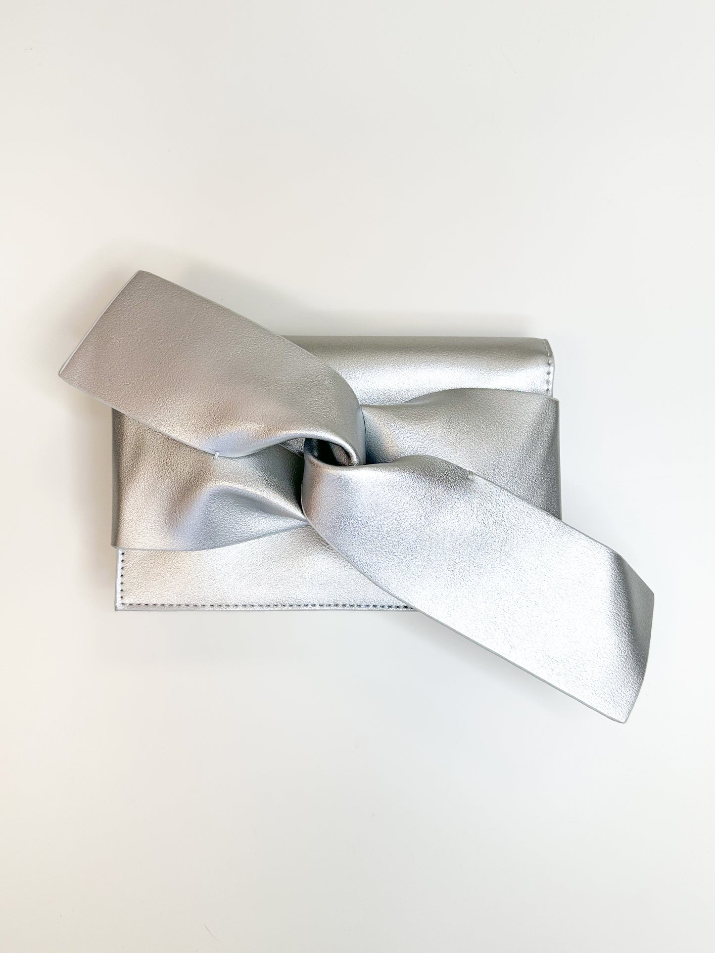 Bow Hand Clutch-Silver