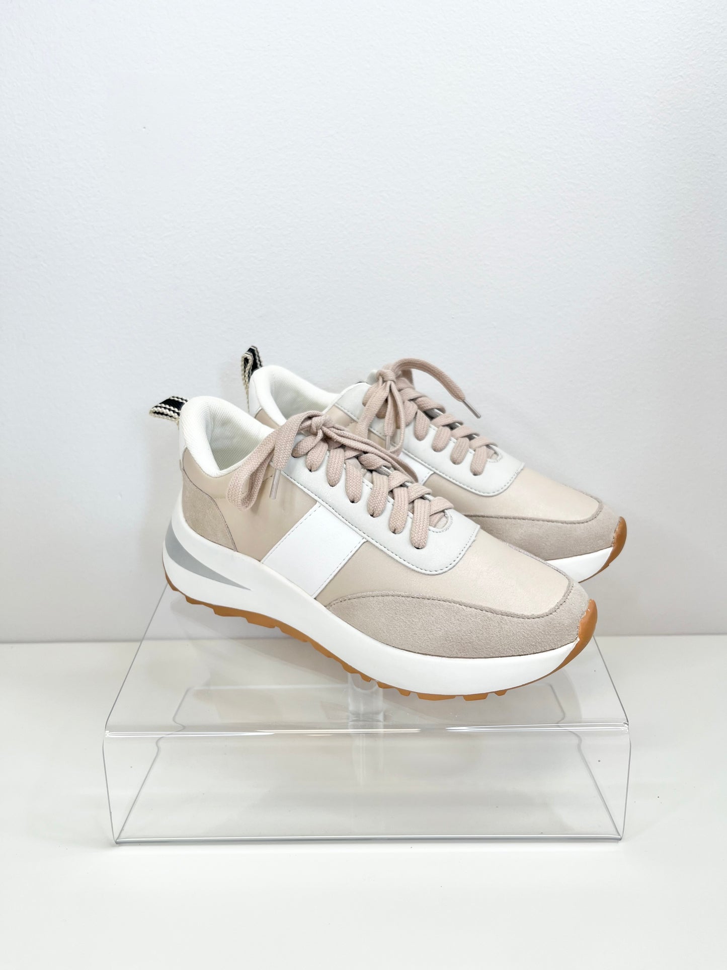 Serafina Sneaker-Beige